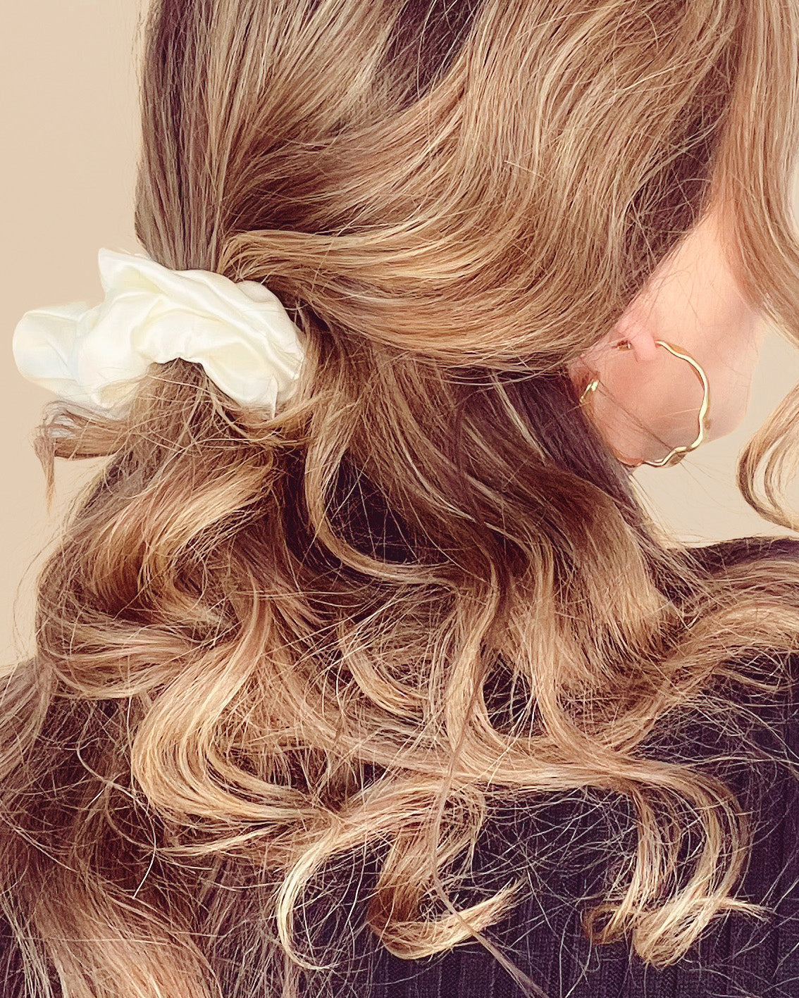 Nº1 | Limestone Small Silk Scrunchie